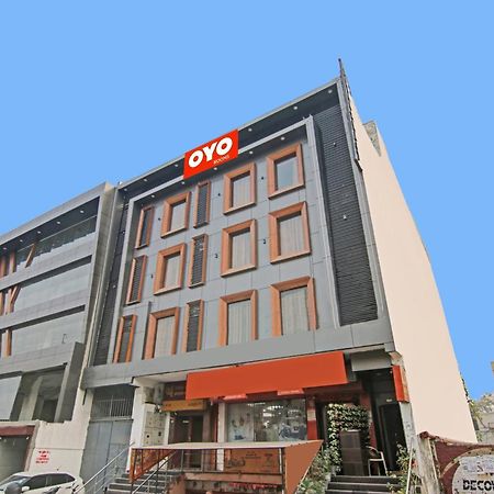 Hotel 19 West New Delhi Bagian luar foto