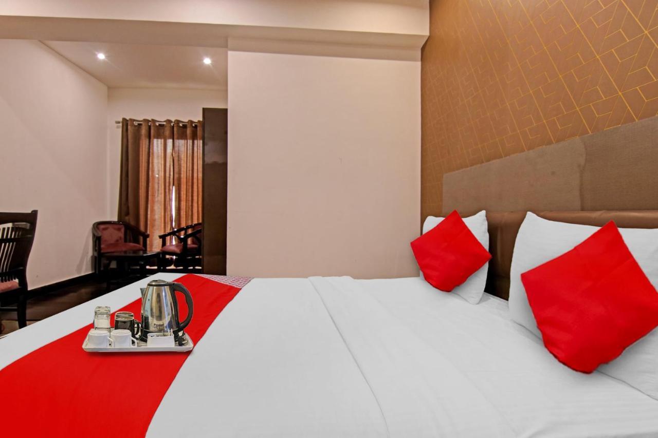 Hotel 19 West New Delhi Bagian luar foto