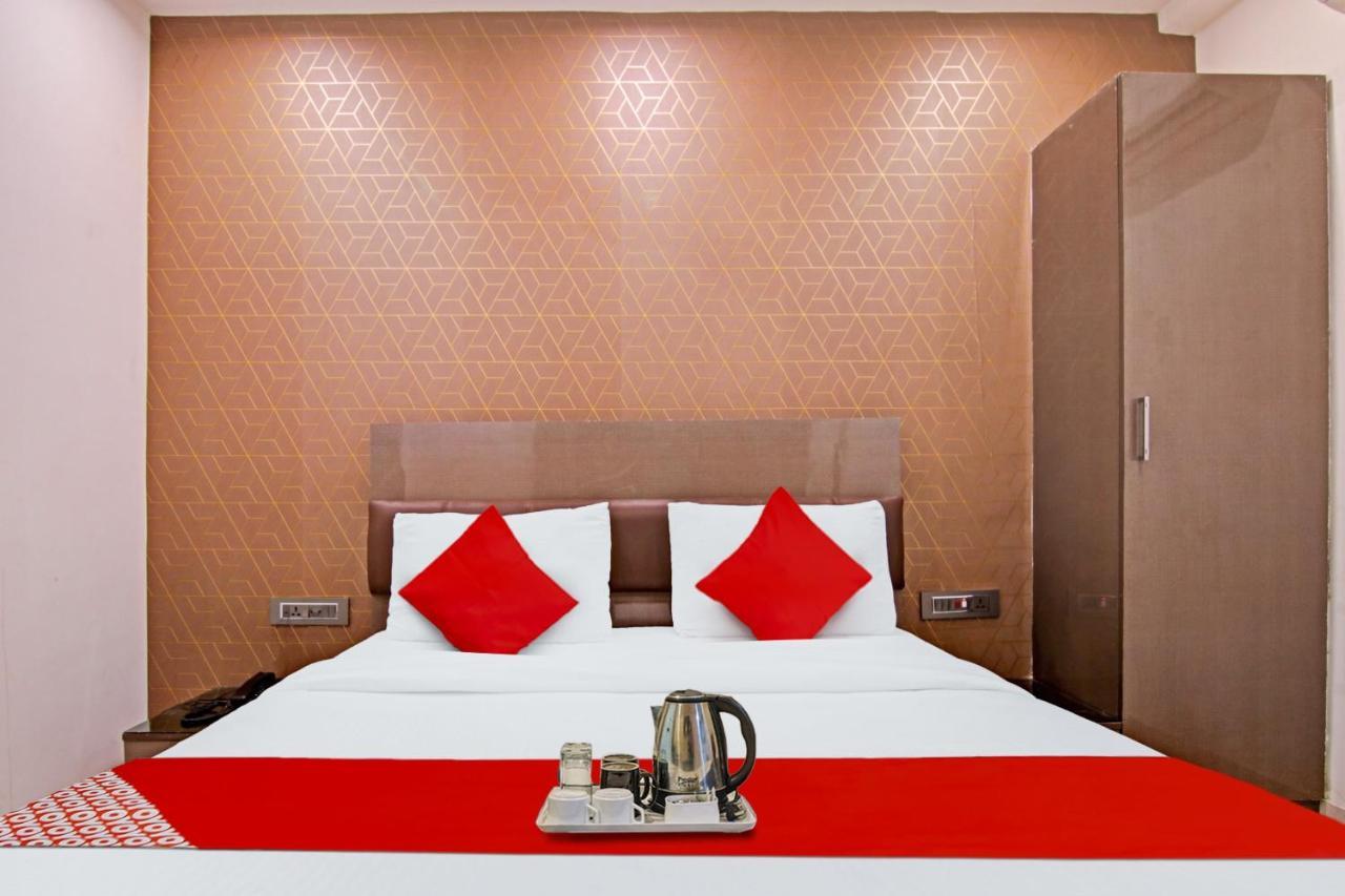 Hotel 19 West New Delhi Bagian luar foto