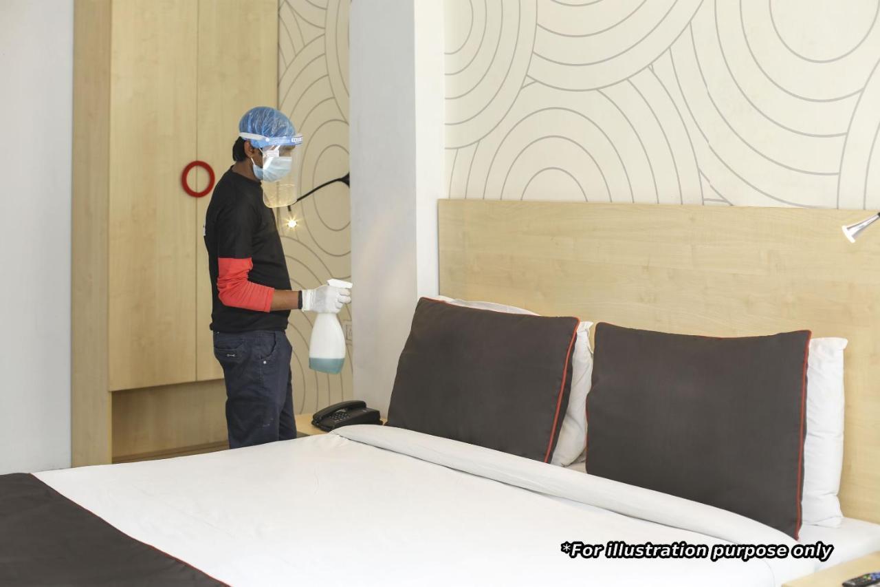 Hotel 19 West New Delhi Bagian luar foto